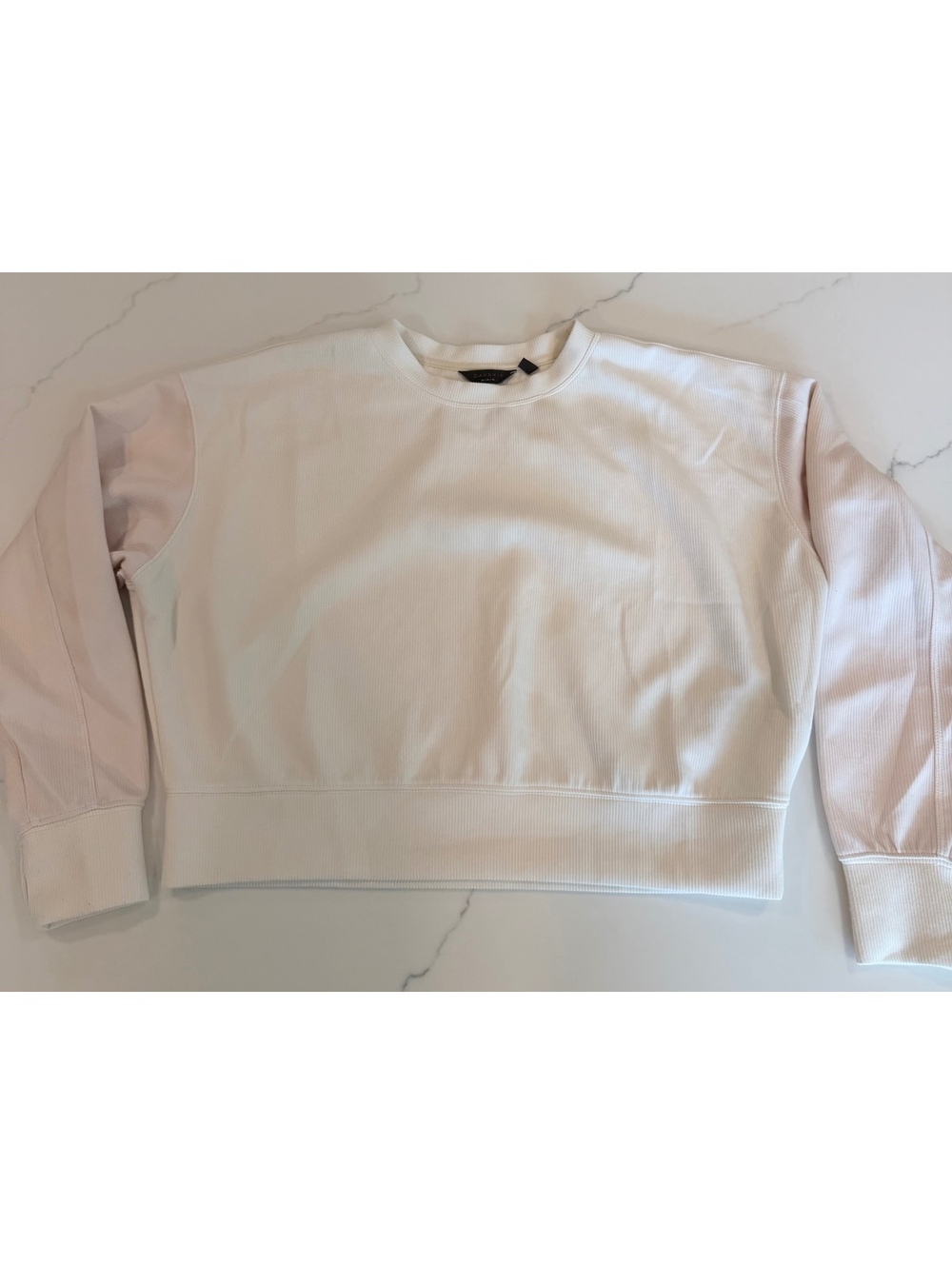 Danskin Cropped Crewneck Sweatshirt White W/Pink Sleeves Size Medium